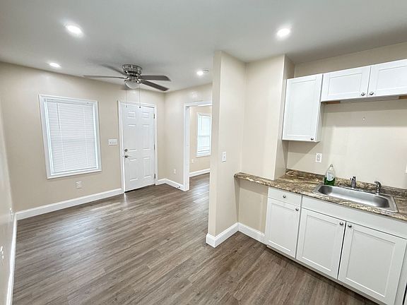 5th image of 280 4th Ave Unit 101