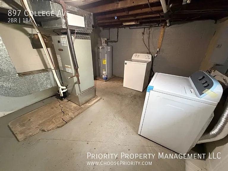 897 College Ave — Photo 18