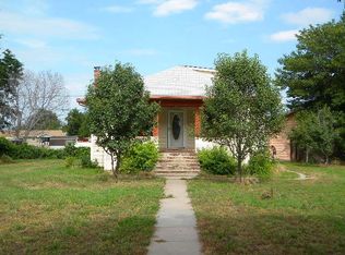 611 Walnut St, Sutherland, NE 69165