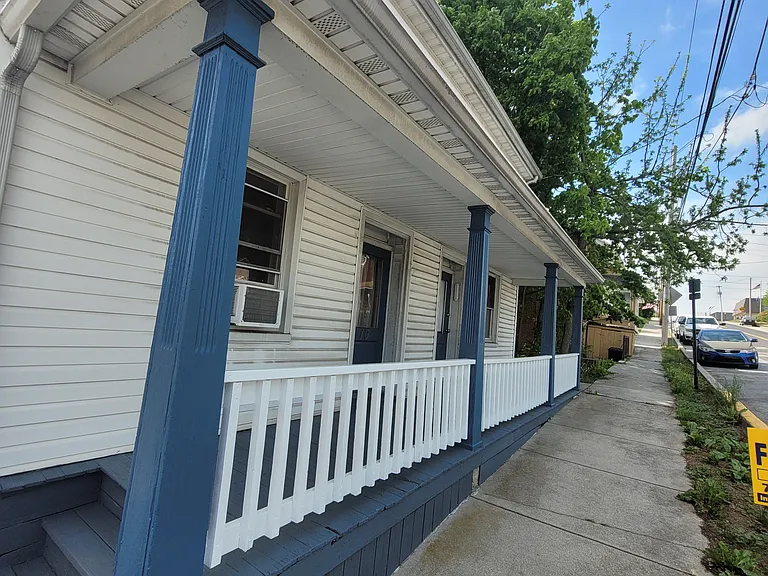 10 Berlin St — Photo 17