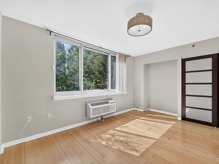 20 2nd St #403 — Photo 18
