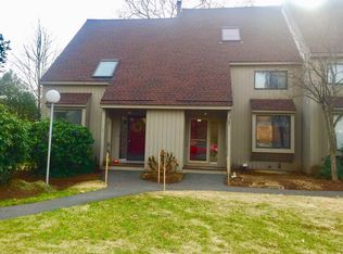 11 Saratoga Ct #11, Bedford, NH 03110