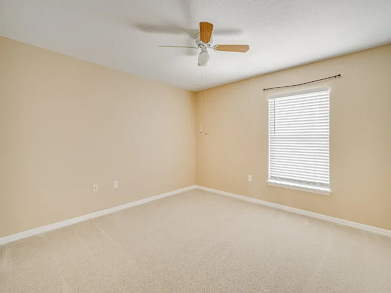 2081 Brookshire Cir — Photo 25