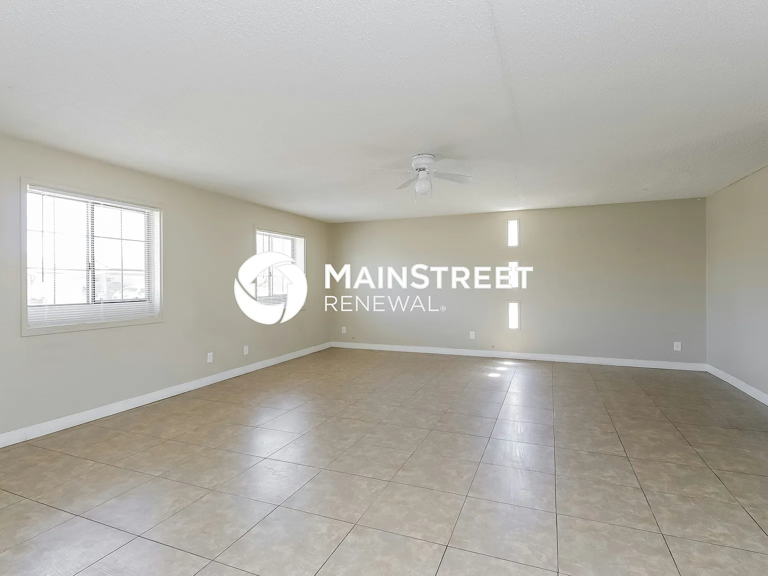 6232 W Rose Ln — Photo 3