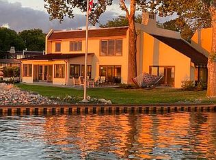 4180 E Moores Dock Rd, Port Clinton, OH 43452