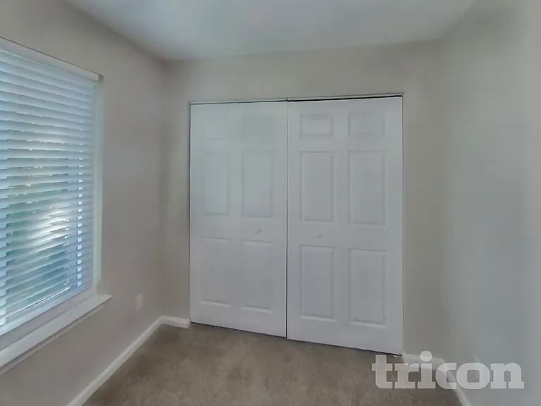 1277 Collier Ln — Photo 10