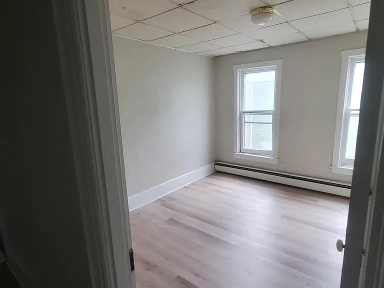 115 Center St #2 — Photo 8