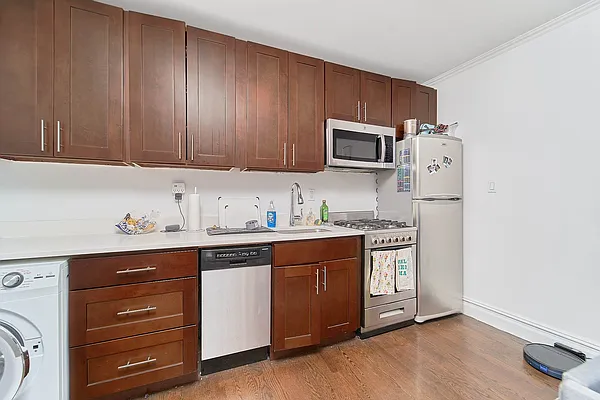 Rented by Living New York | media 12