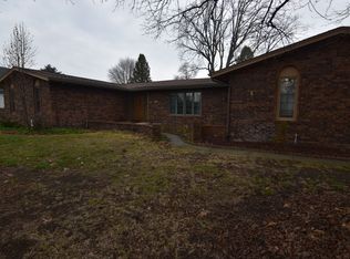 16265 Fox Cross Dr, Granger, IN 46530