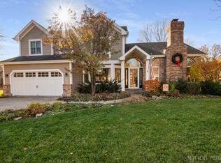 1423 Halladay Ct, Batavia, IL 60510