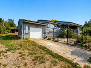 6504 Meier Rd, Sechelt, BC V7Z 0S8