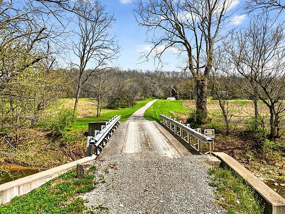 5th image of 7516 Log Lick Rd