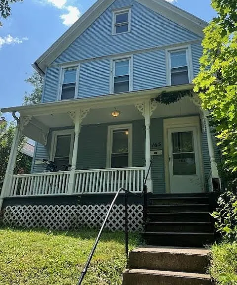 165 Benton St — Photo 1