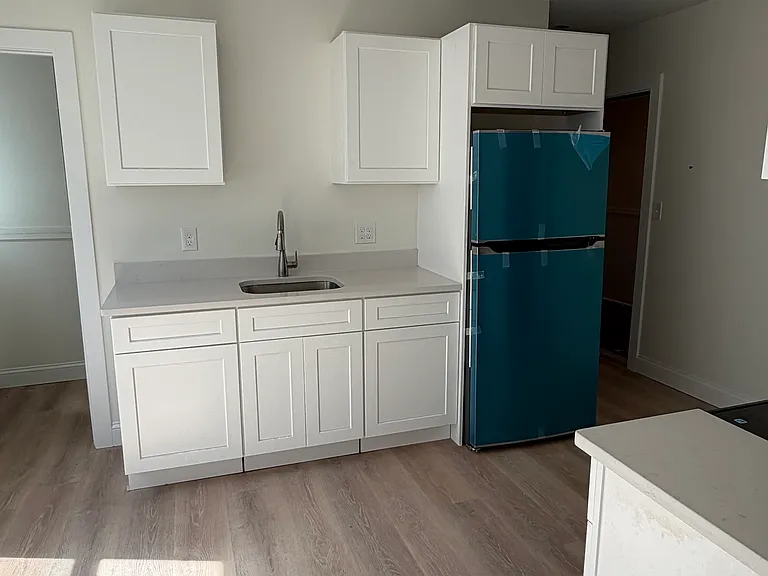 136 Winter St #201 — Photo 2