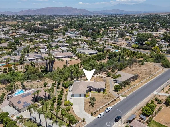 18132 Gentian Ave, Riverside, CA 92508