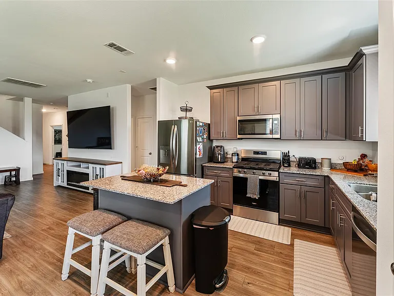 21103 Sherrell Bay Dr — Photo 10
