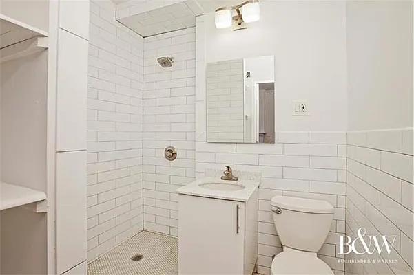 Rented by Buchbinder & Warren | media 9