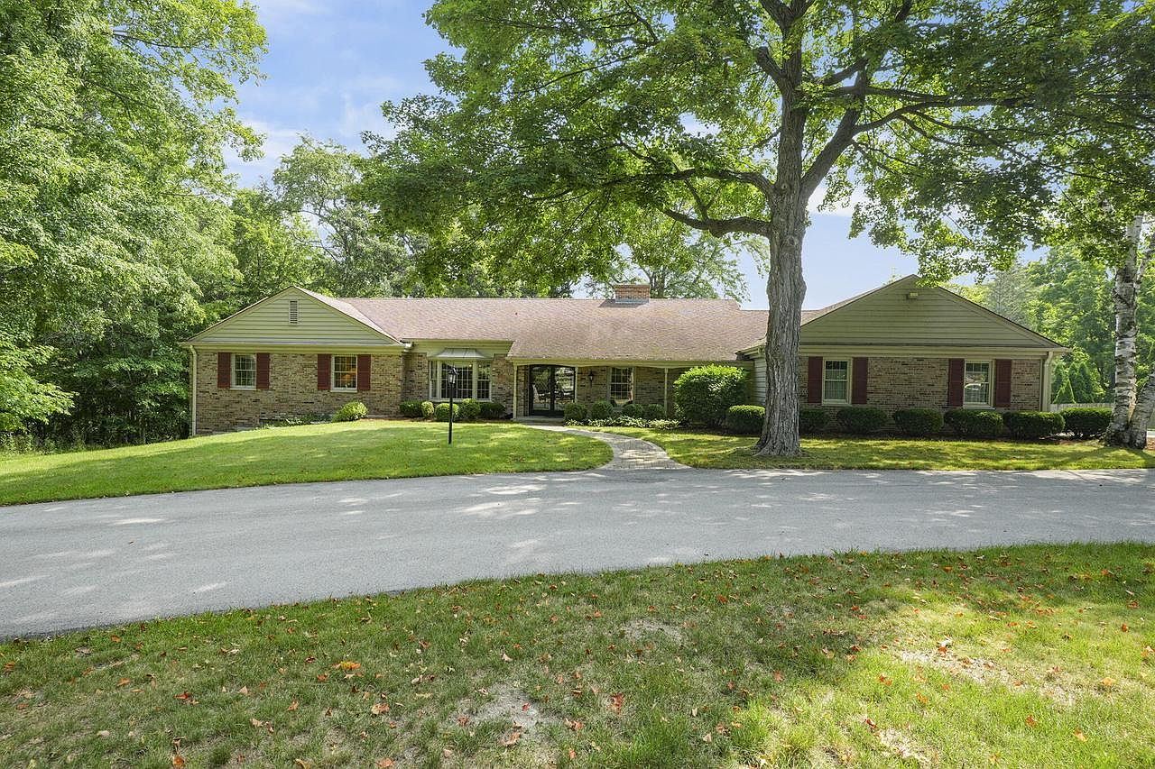 2211 Rivershore DRIVE, Racine, WI 53405 Zillow