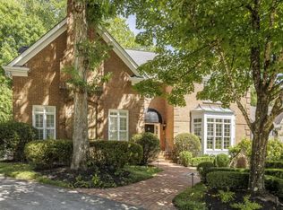 5369 Brooke Farm Dr, Atlanta, GA 30338