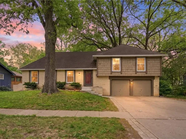 9731 Roe Ave, Overland Park, KS 66207