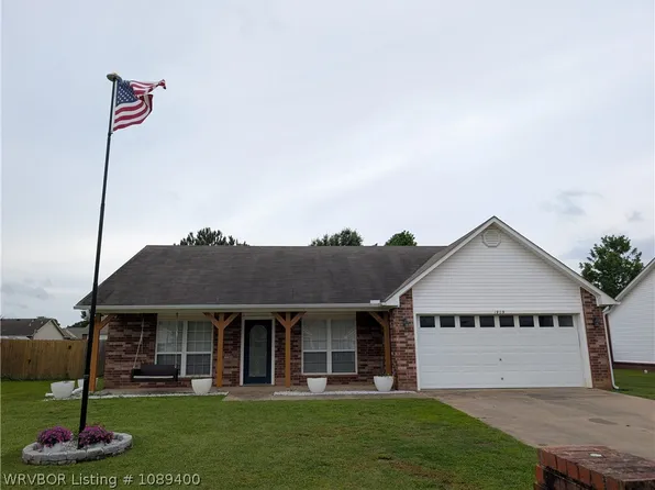 1909 Appaloosa Dr, Greenwood, AR 72936