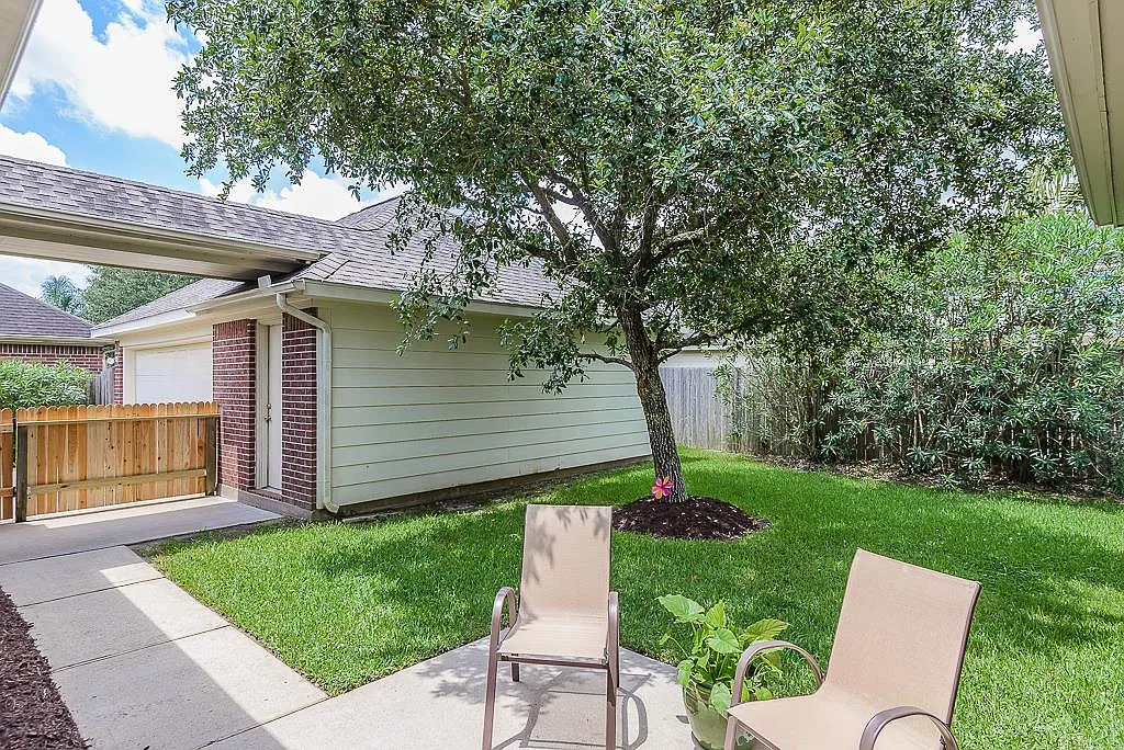 3 bed, 2.5 bath, 3004 sqft, $2,700 — Photo 4