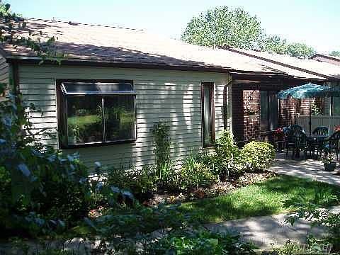 1st image of 358 Clubhouse Ct