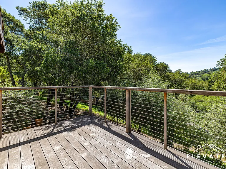 9400 Chalk Hill Rd — Photo 49