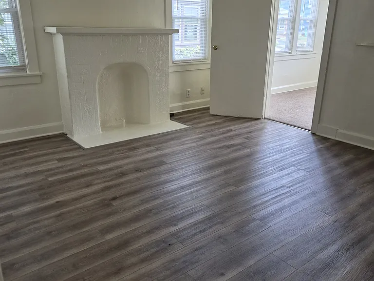 1005 Broad Ave NW #102 — Photo 2