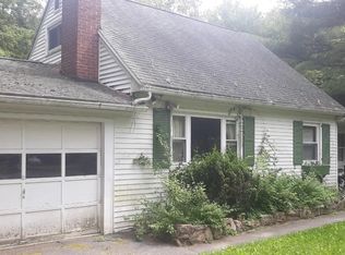 20 Tanglewood Dr, Albrightsville, PA 18210