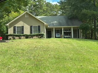 9216 Tara Dr SW, Covington, GA 30014