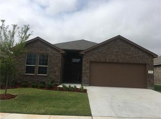 1112 Blooming Prairie Trl, Fort Worth, TX 76177
