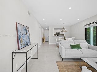 1305 SE 1st St APT 2, Fort Lauderdale, FL 33301