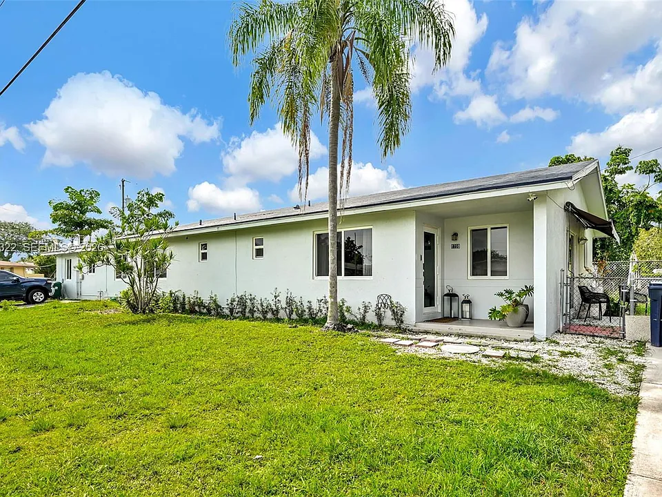 8780 SW 200th Ter