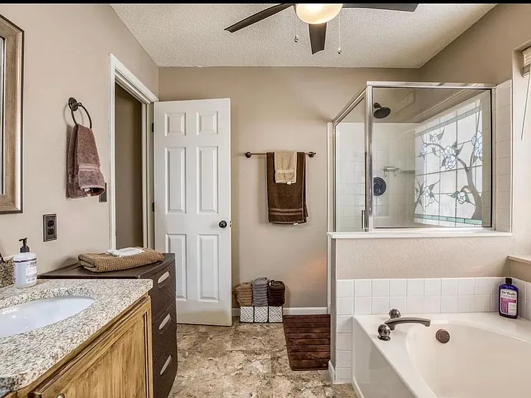 1393 Apple Hollow Dr — Photo 9