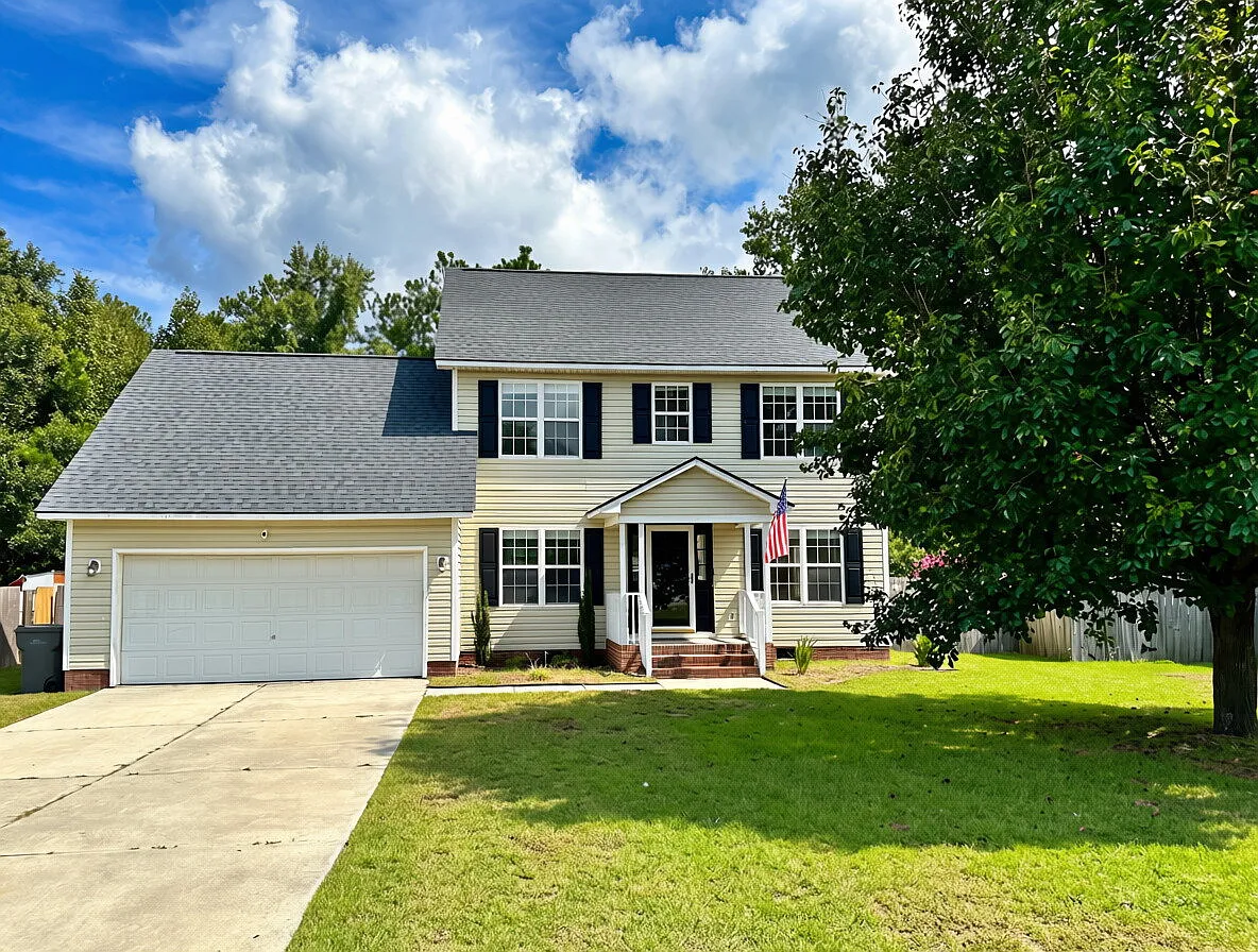 3 bed, 2.5 bath, 1586 sqft, $1,750 — Photo 1