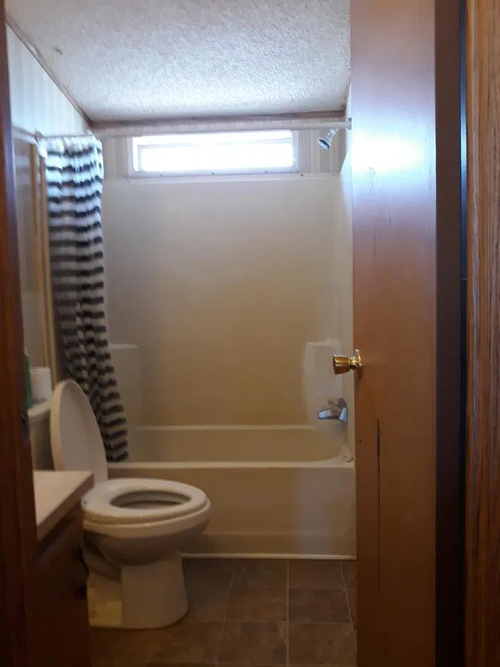 3 bed, 1056 sqft, $1,380 — Photo 4