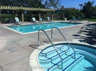 4738 Crater Rim Rd, Carlsbad, CA 92010