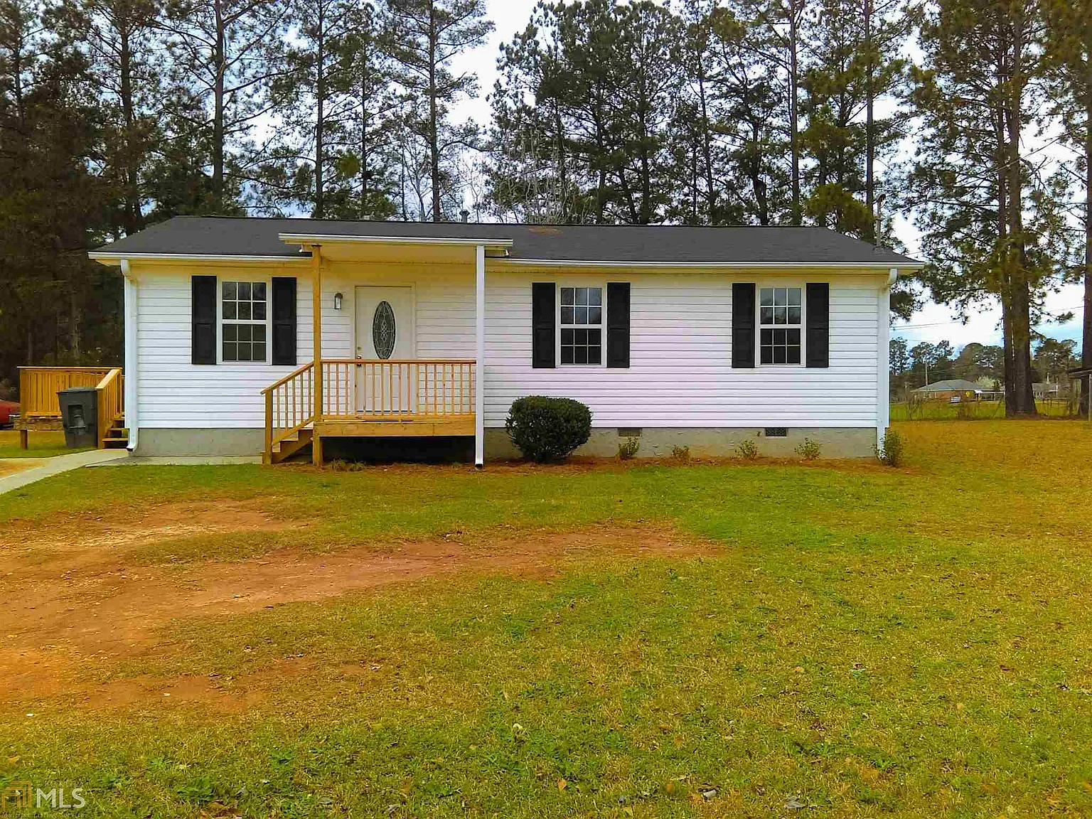 105 Bradley Cir photo 1