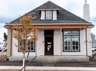 1454 Woodbury Syringa, Moscow, ID 83843