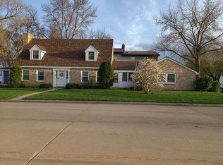 354 Legion Pl, Oshkosh, WI 54901