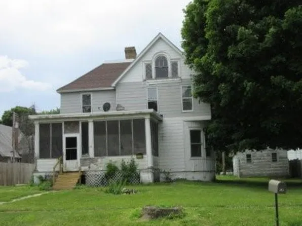 335 N Highway Ave, De Land, IL 61839