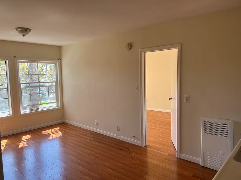 615 1/2 N Rossmore Ave #AC304 — Photo 6