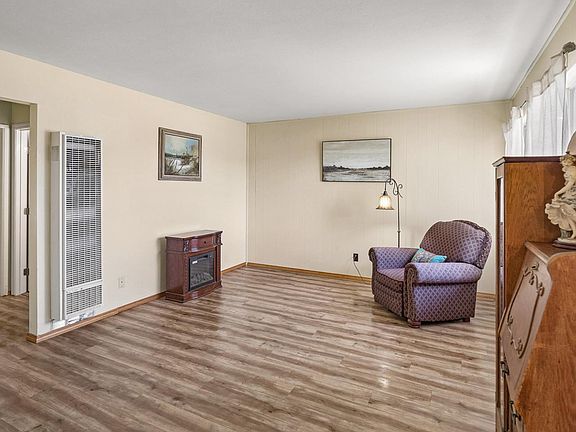 5th image of 563 Argos Cir