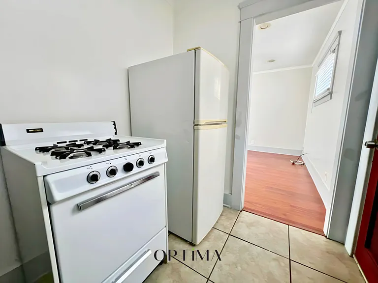 1170 Cherry Ave — Photo 7