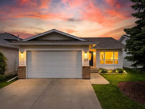 126 S Logan Close, Red Deer, AB T4R 2N9
