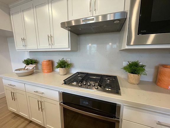 4th image of 3049 Boyter Pl