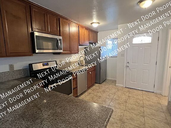 2nd image of 1104 Evelyn Ln APT C