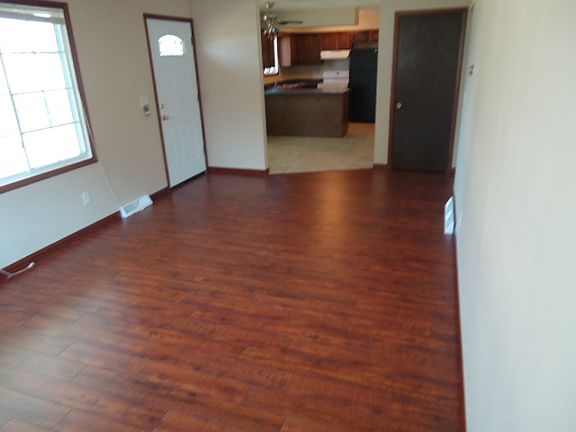 5th image of 1523 Viking Ave
