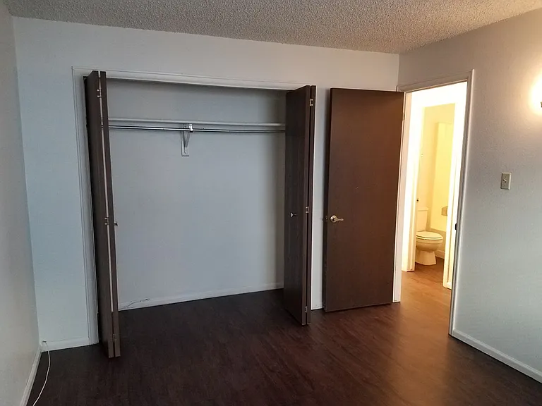112 Erickson Ct — Photo 7